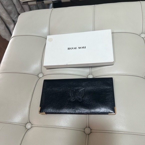 Black Hanae Mori Checkbook Cover / Wallet / Card Holder - Not Used box included - Picture 1 of 4